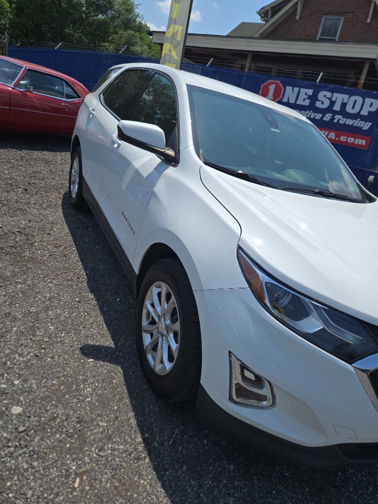 Photo 8 of this CHEVROLET EQUINOX