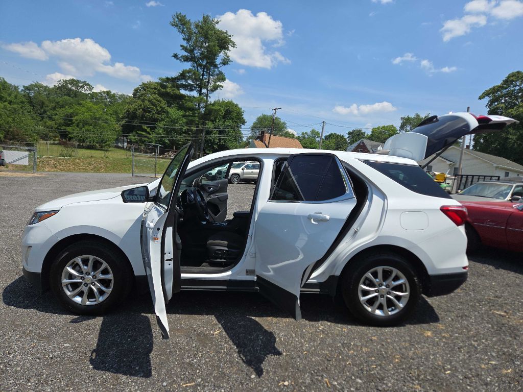 Photo 9 of this CHEVROLET EQUINOX