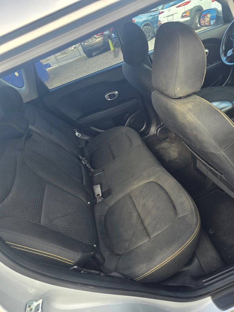 Photo 7 of this KIA SOUL