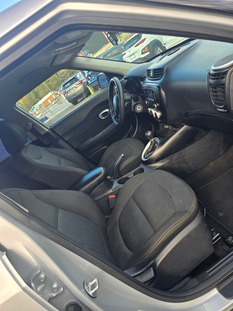 Photo 6 of this KIA SOUL