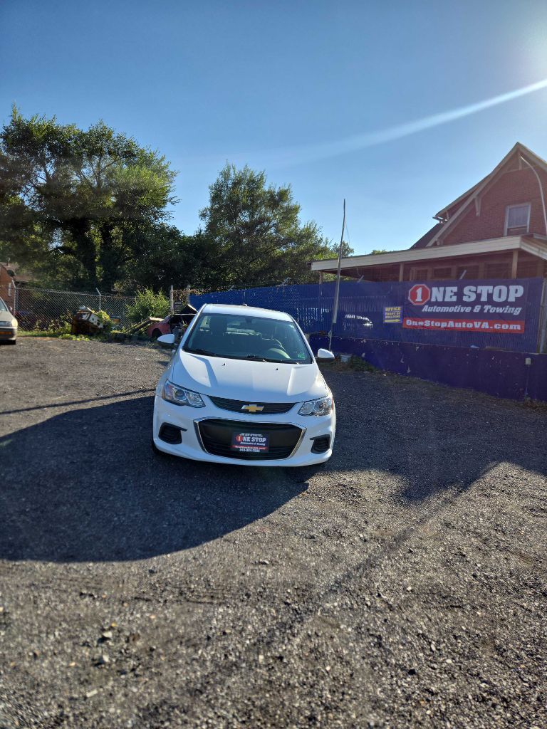 Photo 4 of this CHEVROLET SONIC