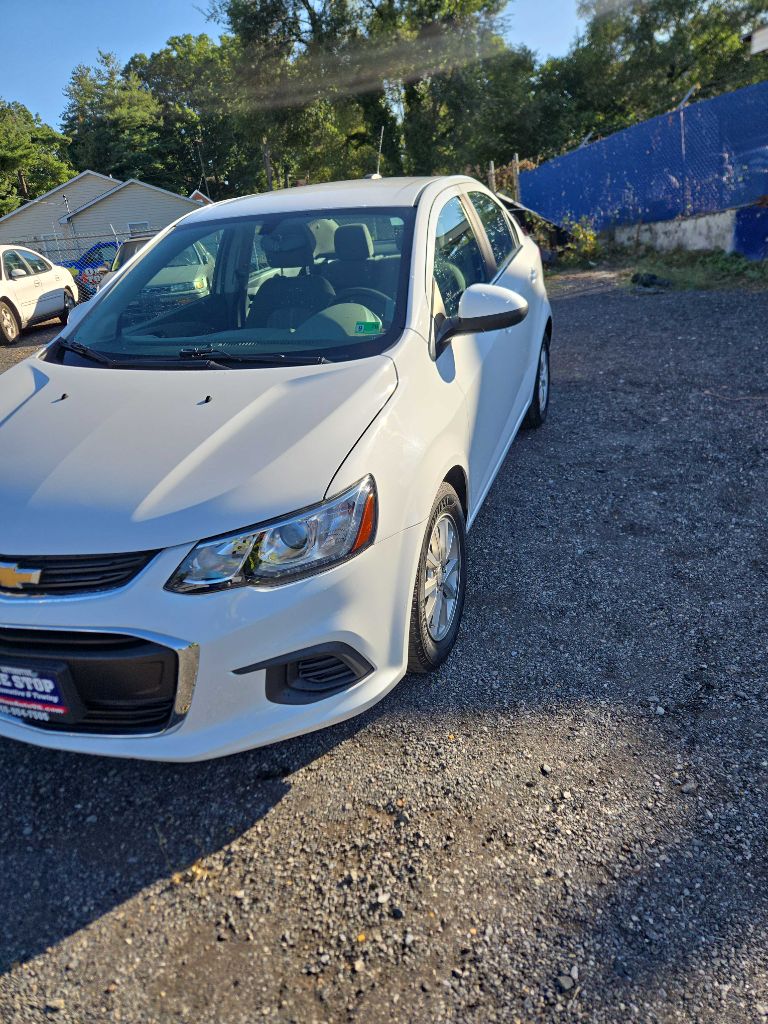 Photo 6 of this CHEVROLET SONIC