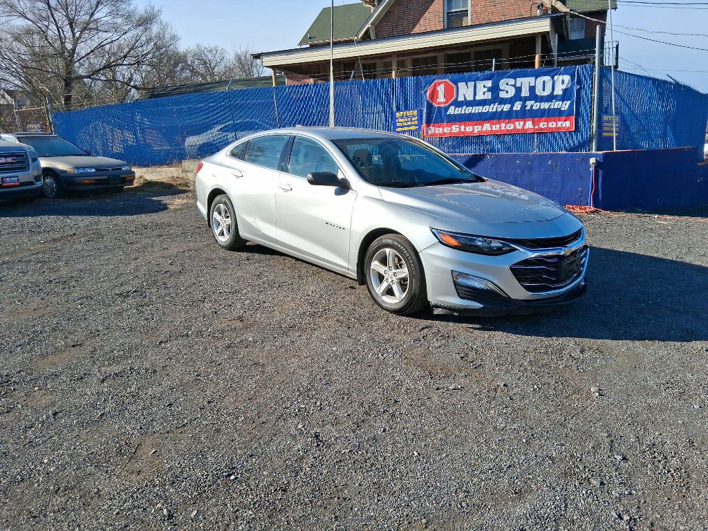 Photo 8 of this CHEVROLET MALIBU