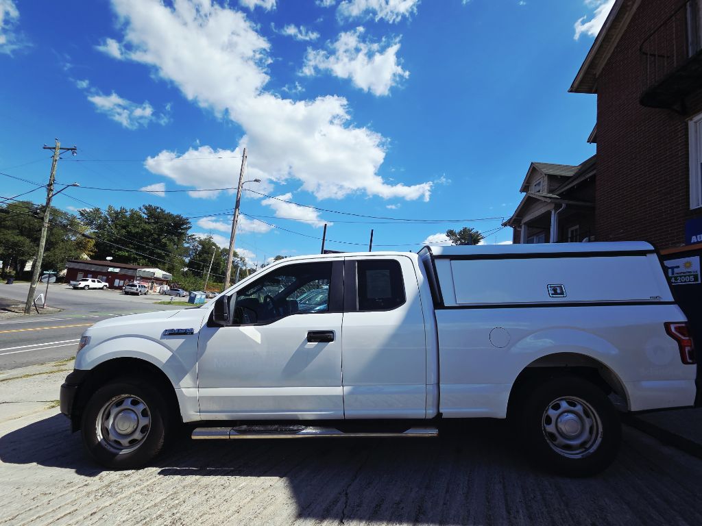 Photo 8 of this FORD F150