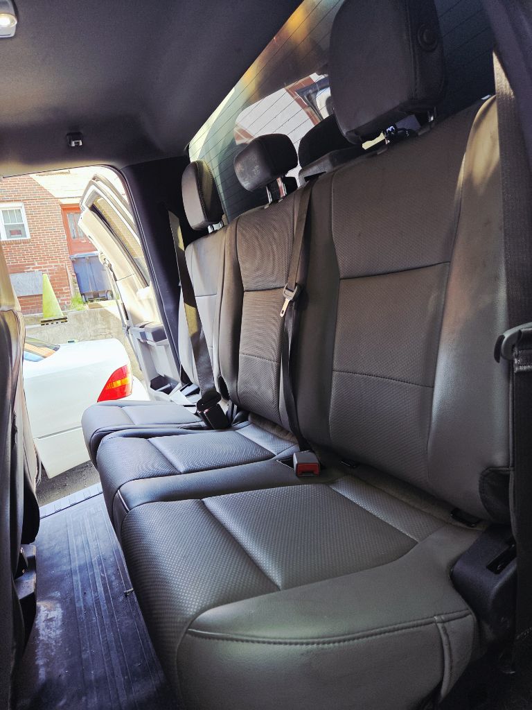 Photo 19 of this FORD F150