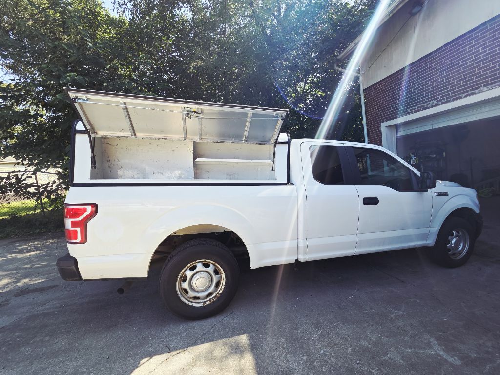 Photo 15 of this FORD F150