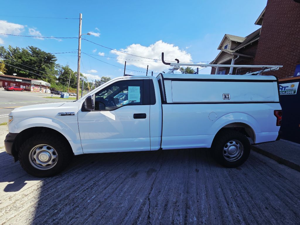 Photo 9 of this FORD F150