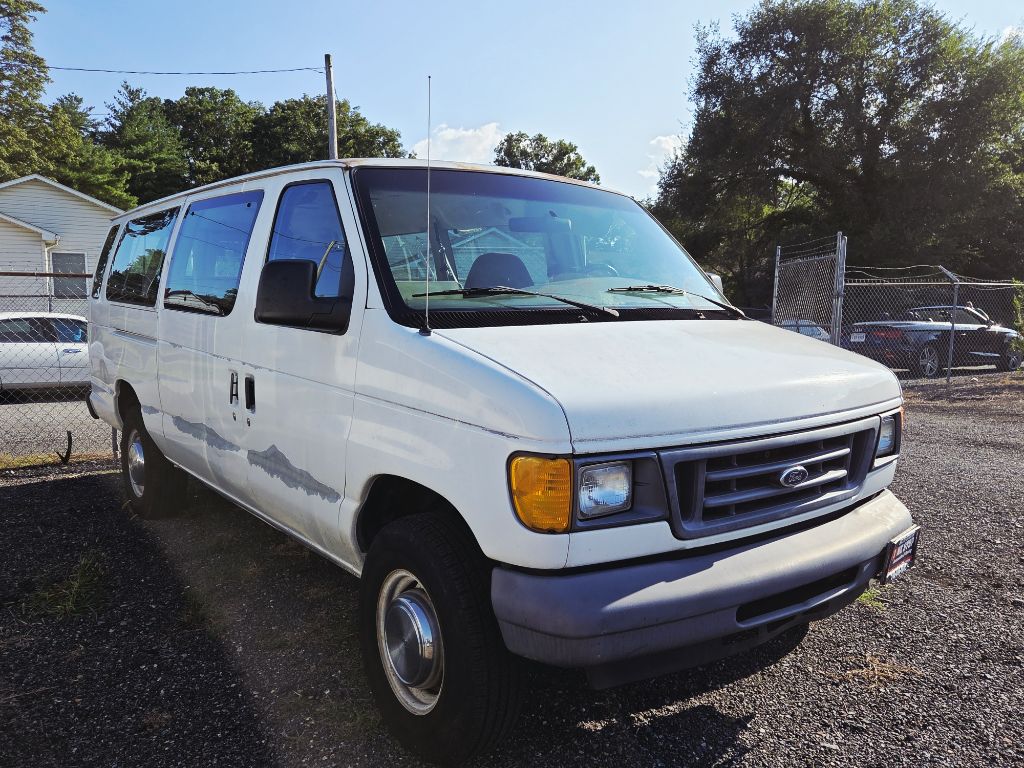 Photo 3 of this FORD ECONOLINE