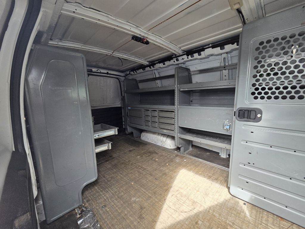 Photo 5 of this CHEVROLET EXPRESS G2500