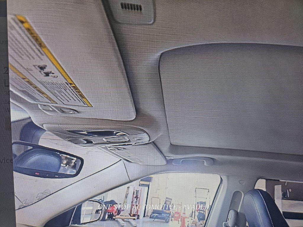 Photo 7 of this JEEP COMPASS