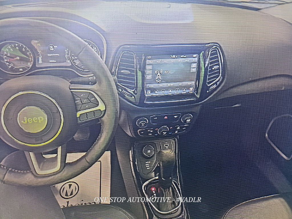 Photo 14 of this JEEP COMPASS