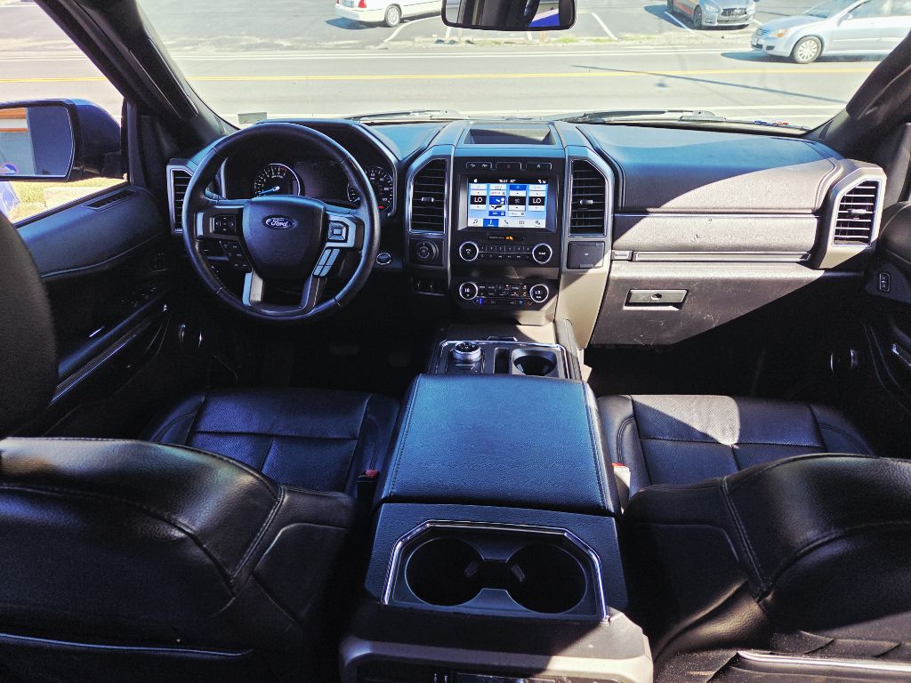 Photo 27 of this FORD EXPEDITION