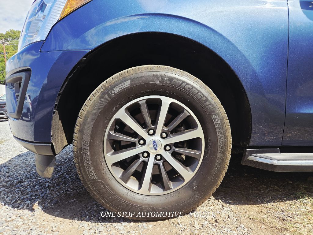 Photo 8 of this FORD EXPEDITION