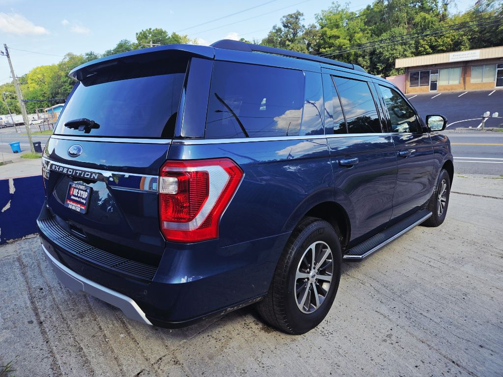 Photo 24 of this FORD EXPEDITION