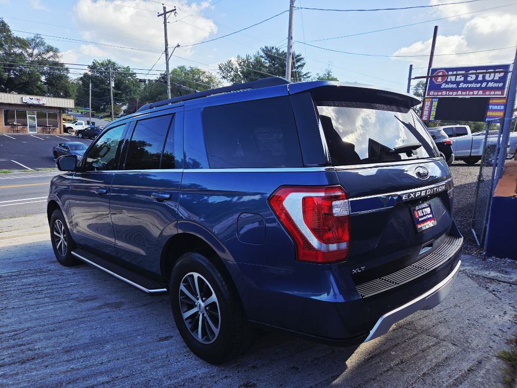 Photo 21 of this FORD EXPEDITION