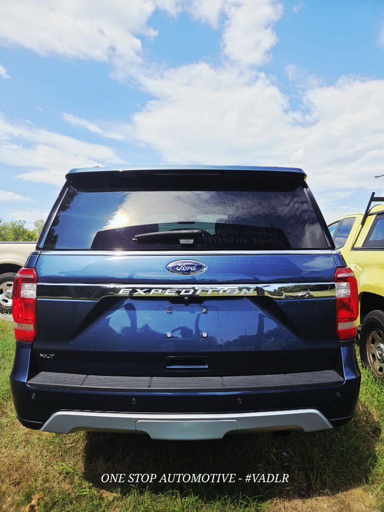 Photo 3 of this FORD EXPEDITION