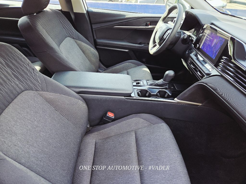 Photo 21 of this TOYOTA CAMRY