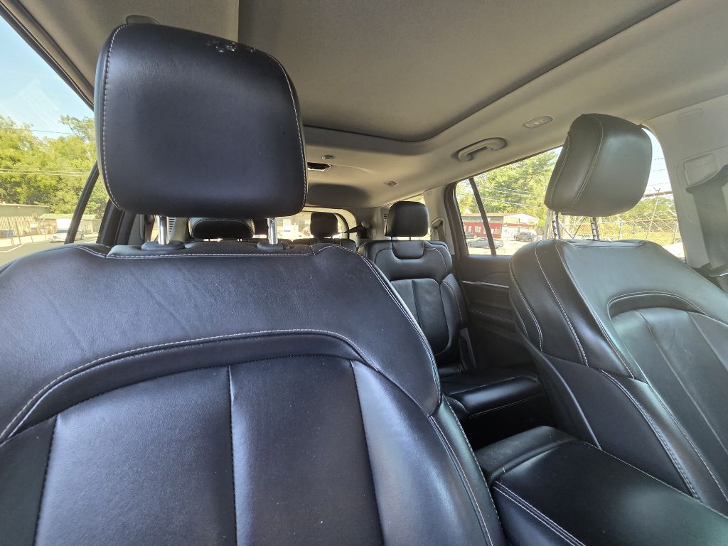 Photo 17 of this JEEP GRAND CHEROKEE