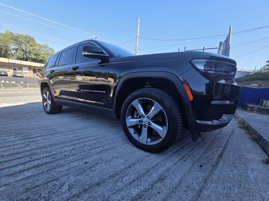 Photo 2 of this JEEP GRAND CHEROKEE