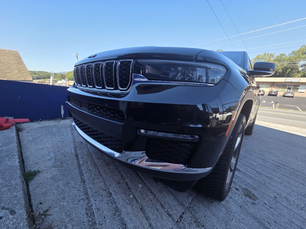 Photo 8 of this JEEP GRAND CHEROKEE