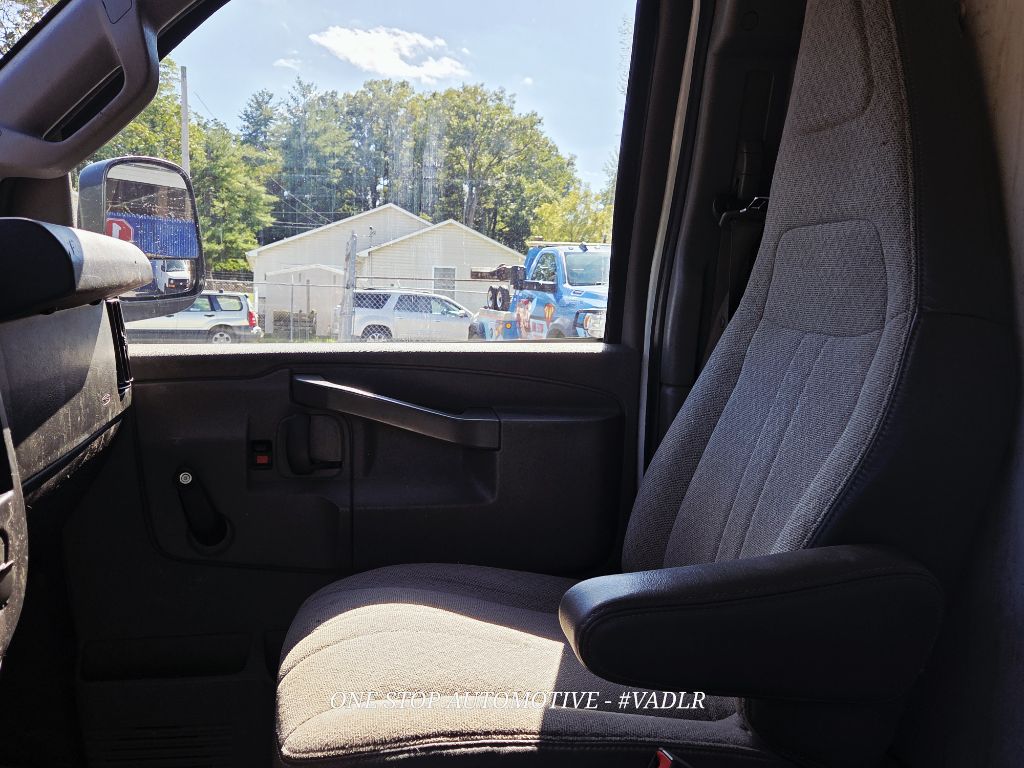 Photo 9 of this CHEVROLET EXPRESS G3500