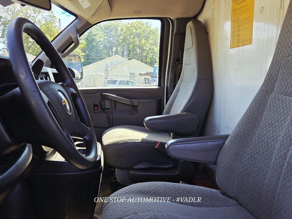 Photo 10 of this CHEVROLET EXPRESS G3500