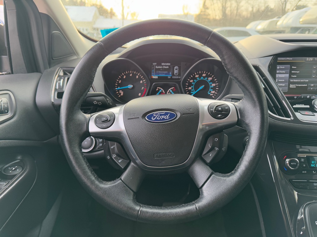 Photo 15 of this FORD ESCAPE