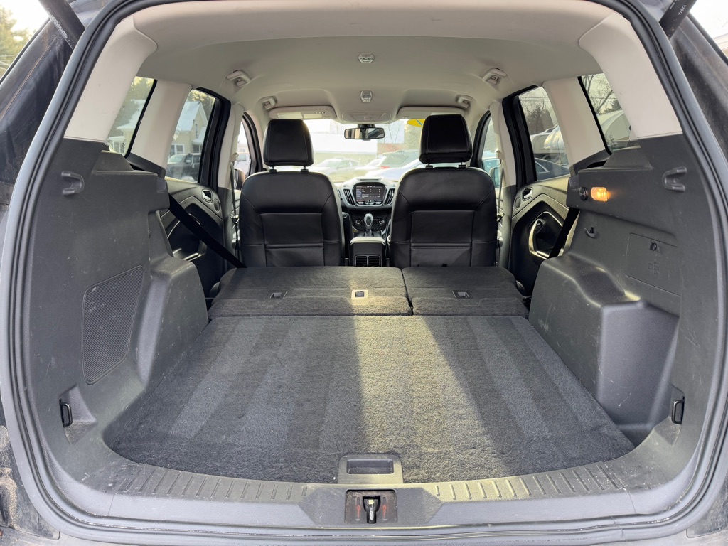 Photo 10 of this FORD ESCAPE