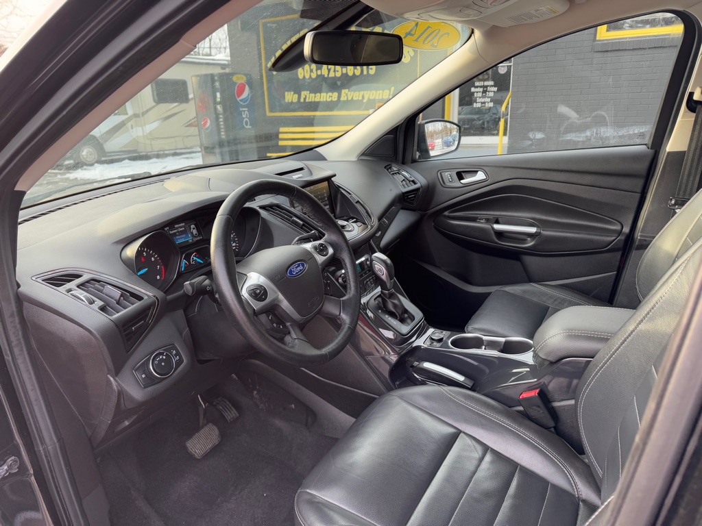 Photo 13 of this FORD ESCAPE