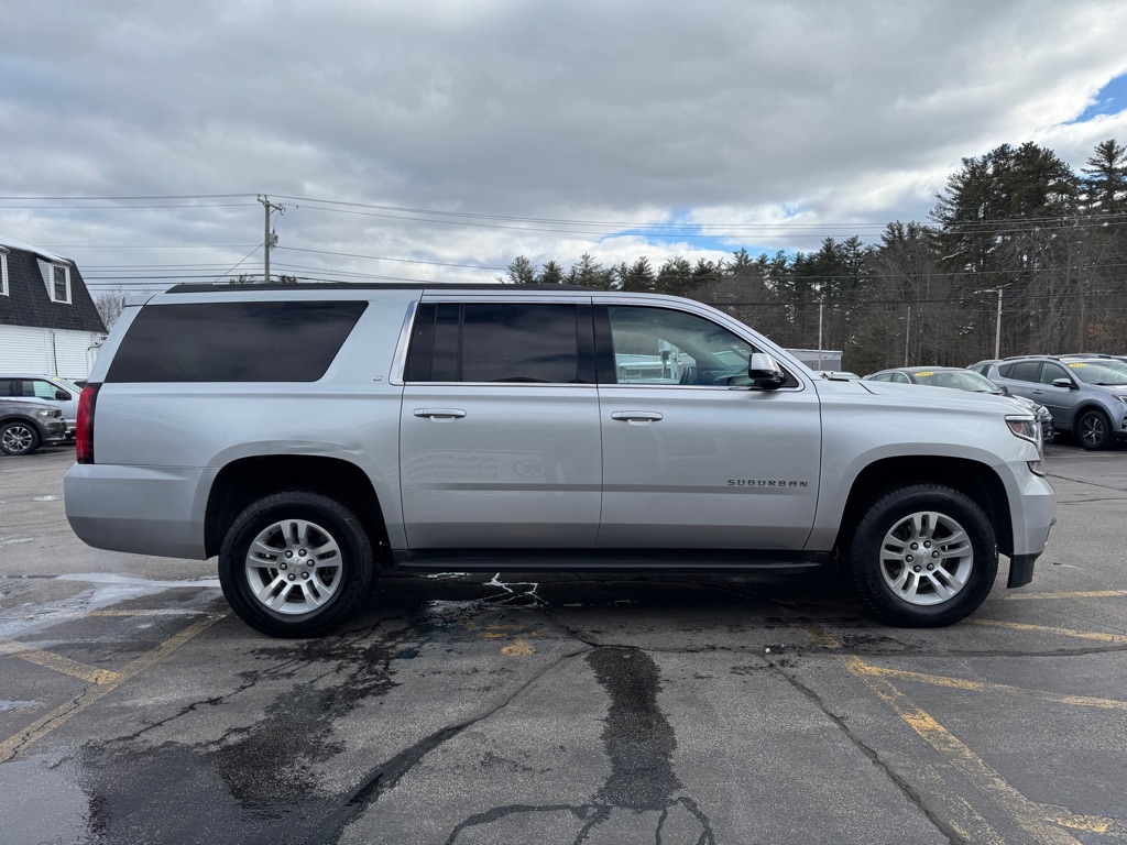 Photo 5 of this CHEVROLET SUBURBAN
