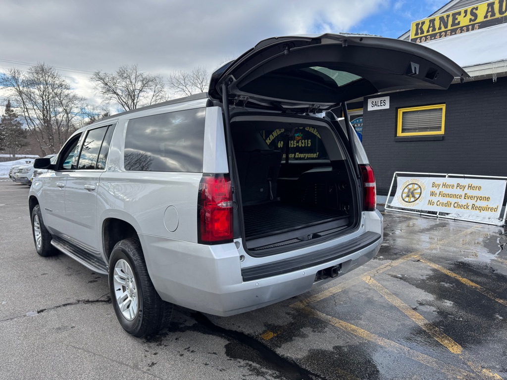 Photo 11 of this CHEVROLET SUBURBAN