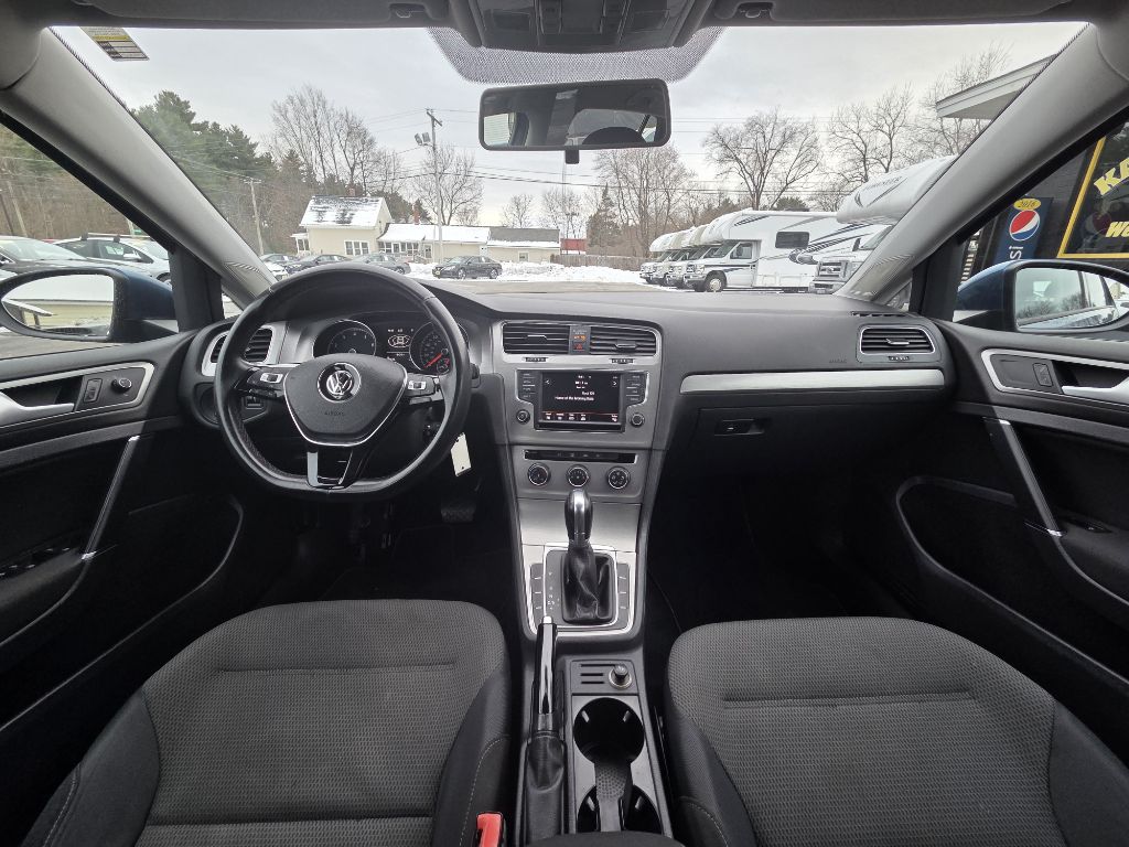 Photo 11 of this VOLKSWAGEN GOLF