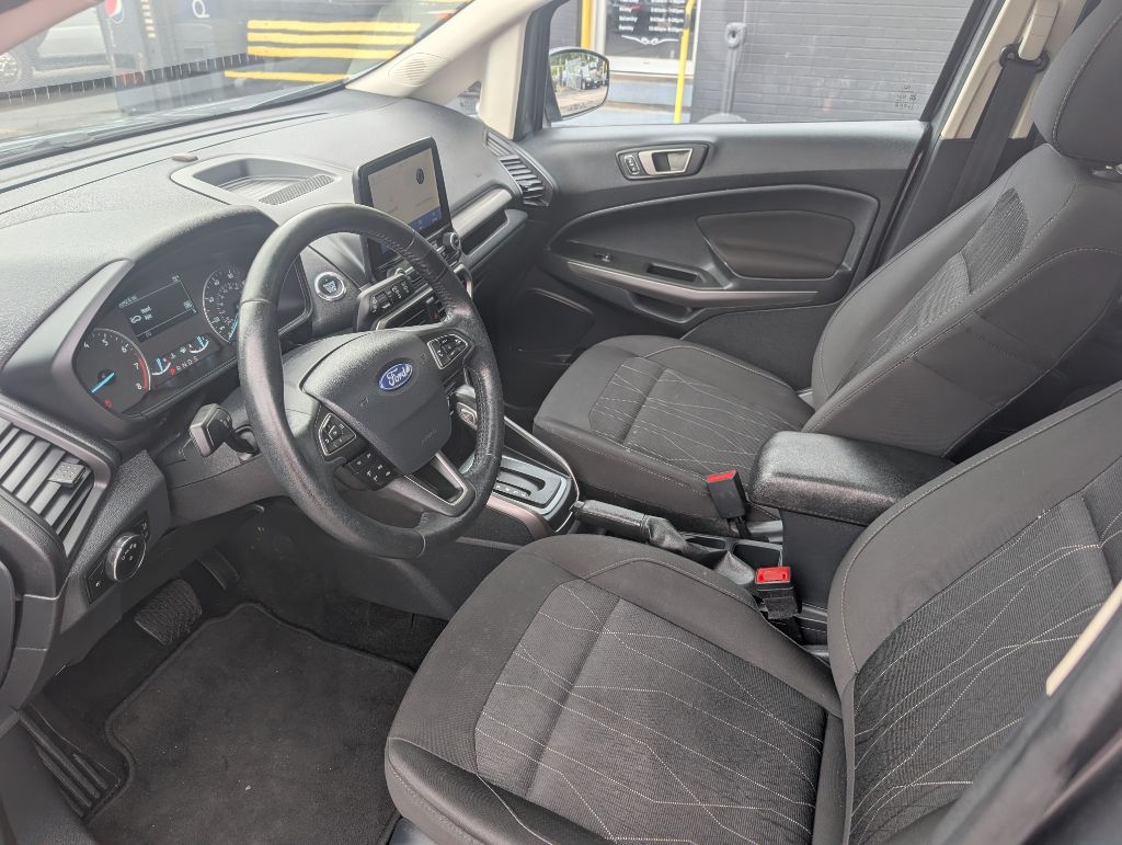 Photo 15 of this FORD ECOSPORT