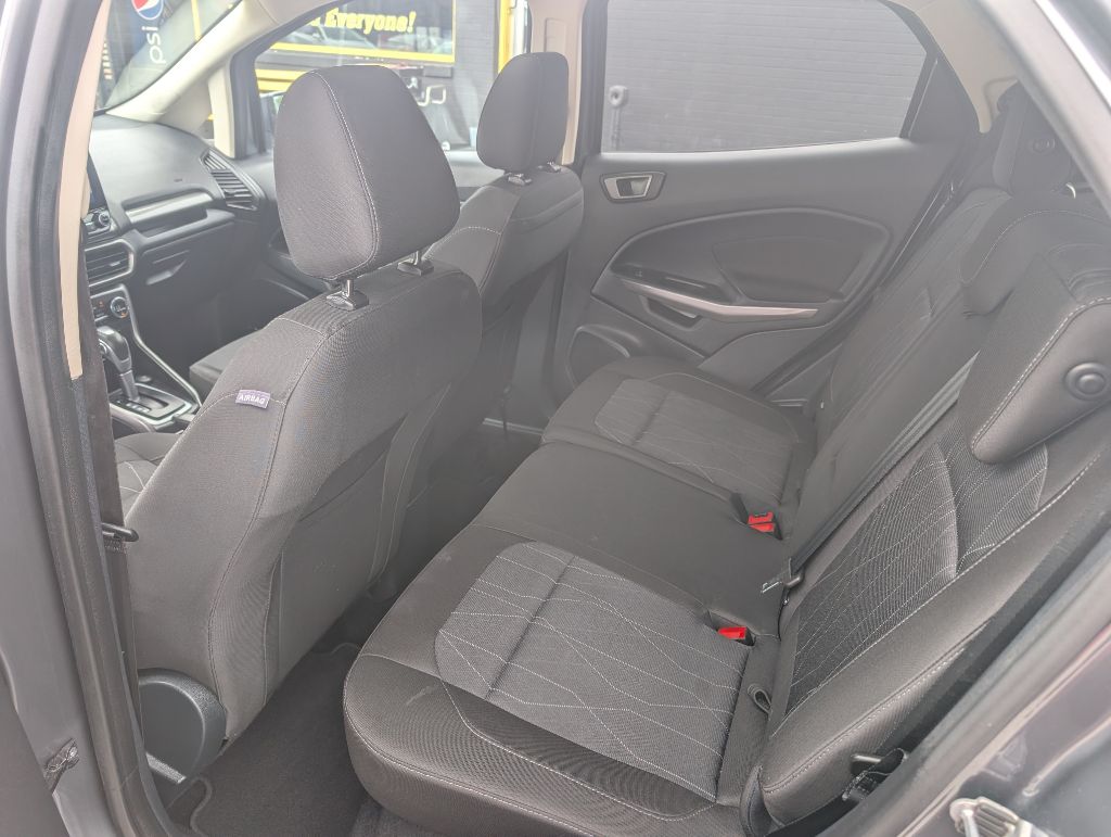 Photo 18 of this FORD ECOSPORT