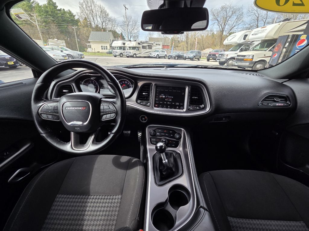 Photo 12 of this DODGE CHALLENGER