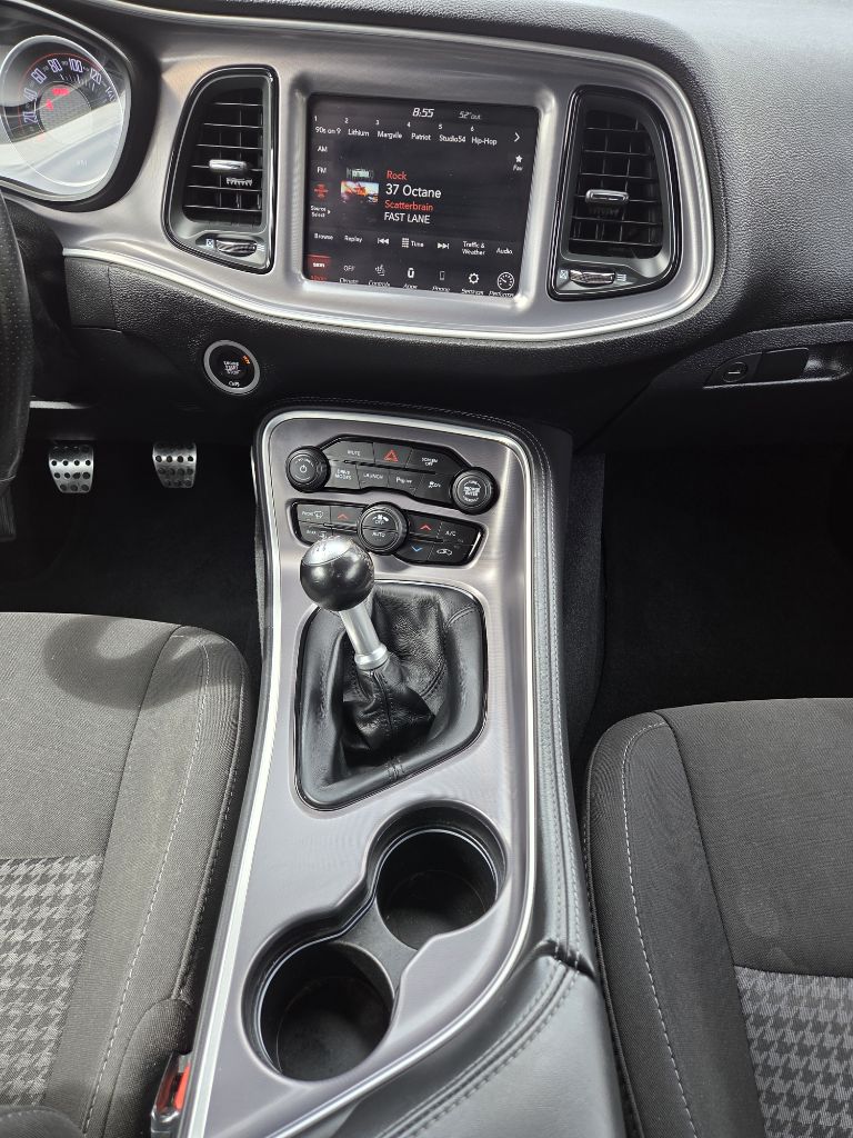 Photo 13 of this DODGE CHALLENGER