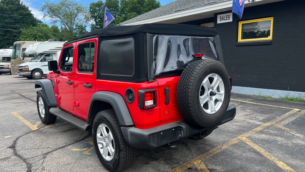 Photo 8 of this JEEP WRANGLER UNLIMI