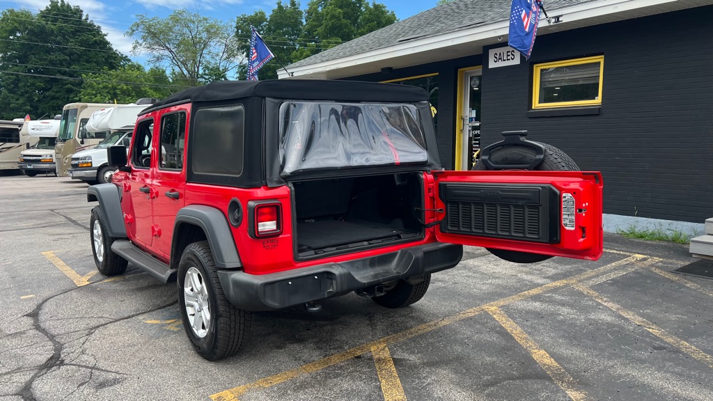 Photo 9 of this JEEP WRANGLER UNLIMI