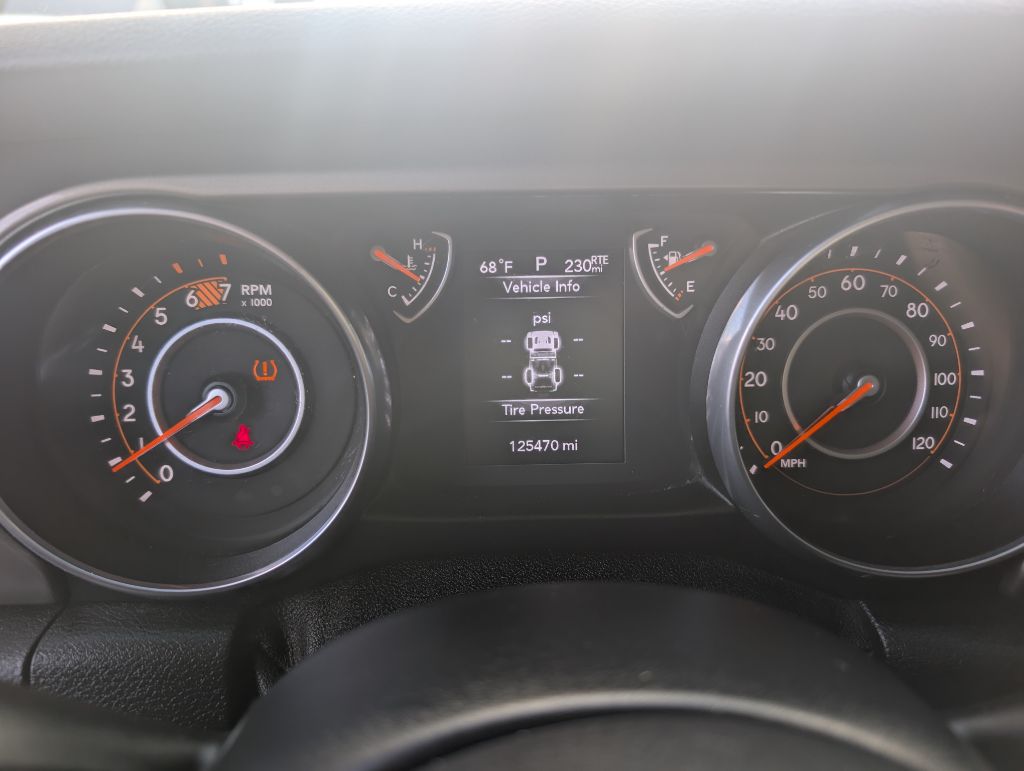 Photo 13 of this JEEP WRANGLER UNLIMI
