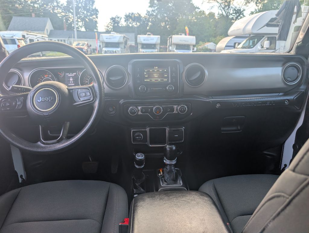 Photo 12 of this JEEP WRANGLER UNLIMI