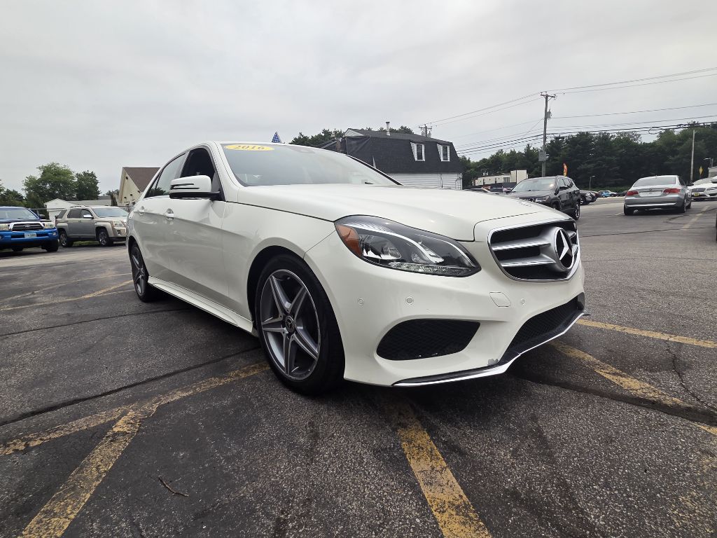 Photo 4 of this MERCEDES-BENZ E-CLASS