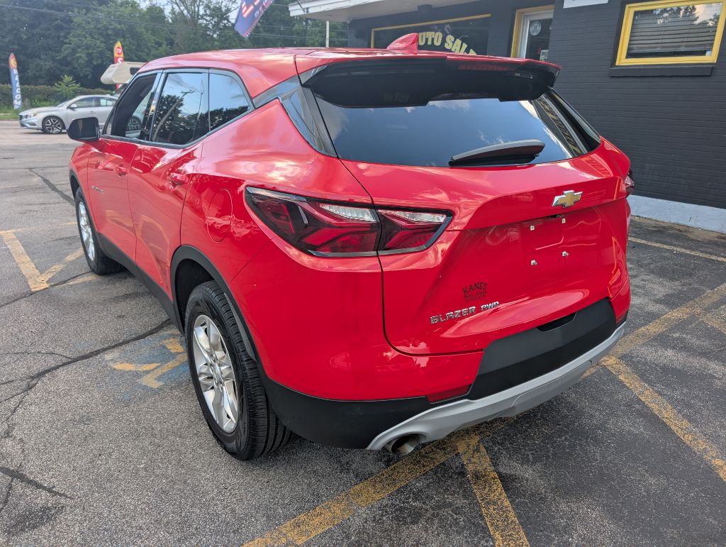 Photo 5 of this CHEVROLET BLAZER