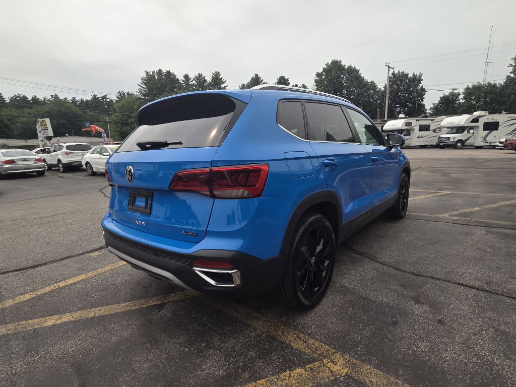Photo 5 of this VOLKSWAGEN TAOS
