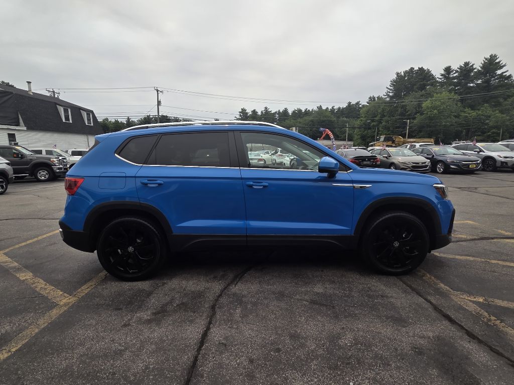 Photo 6 of this VOLKSWAGEN TAOS