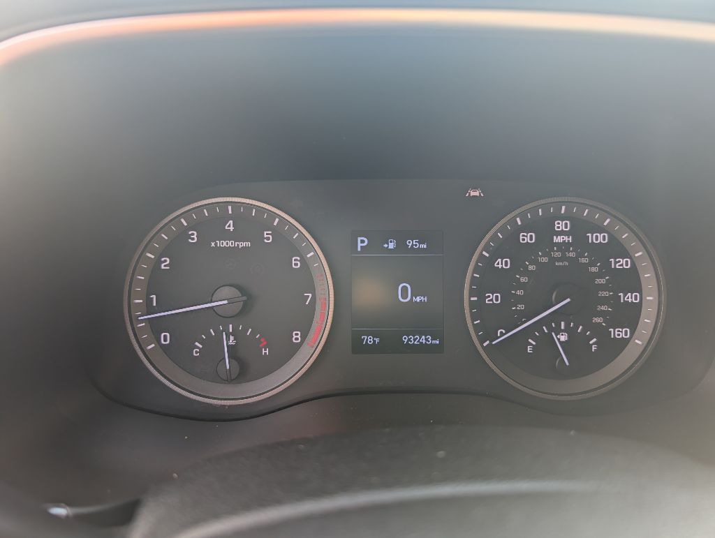 Photo 9 of this HYUNDAI TUCSON