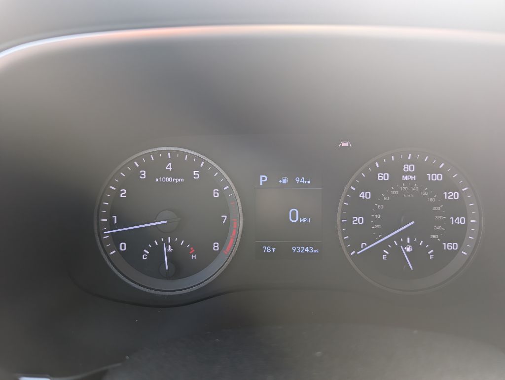 Photo 25 of this HYUNDAI TUCSON