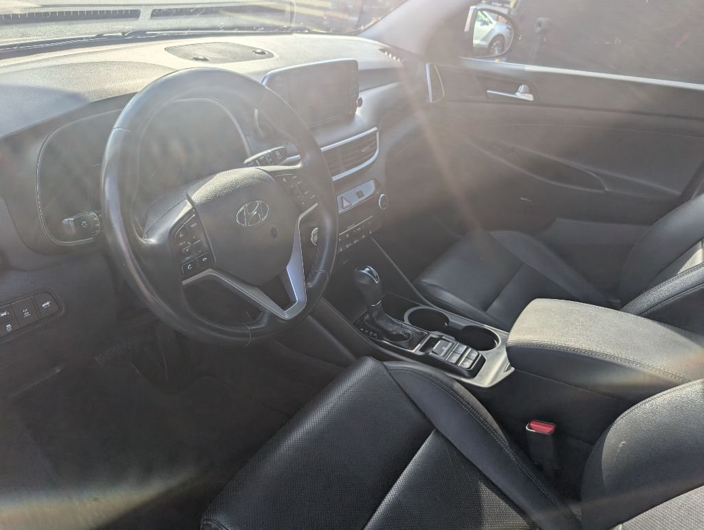 Photo 17 of this HYUNDAI TUCSON