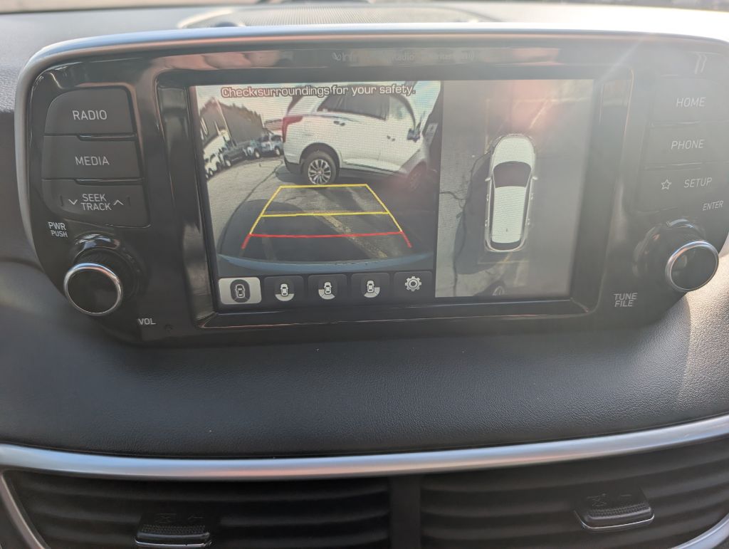 Photo 21 of this HYUNDAI TUCSON