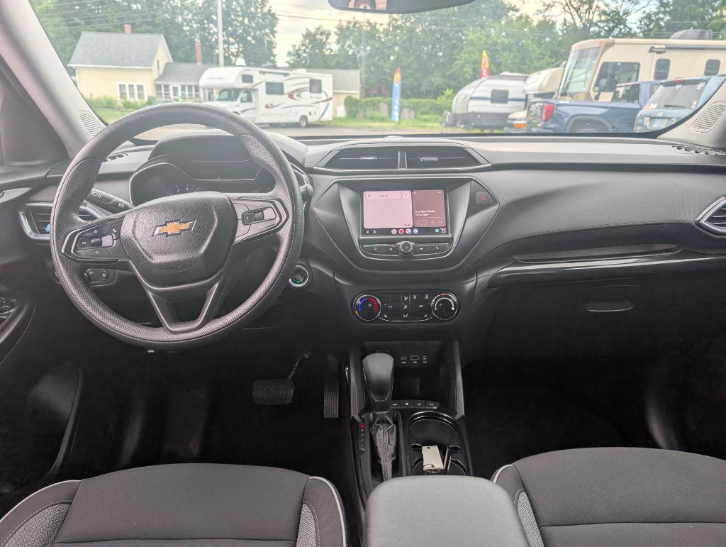 Photo 11 of this CHEVROLET TRAILBLAZER