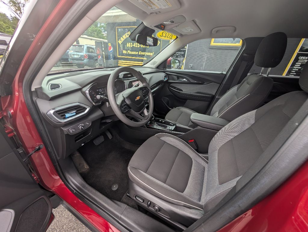 Photo 17 of this CHEVROLET TRAILBLAZER